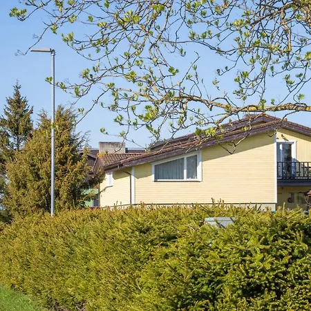 Rannakivi Puhkemaja * Kärdla