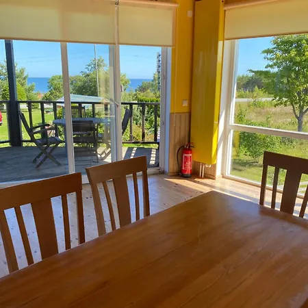 Rannakivi Puhkemaja * Kärdla